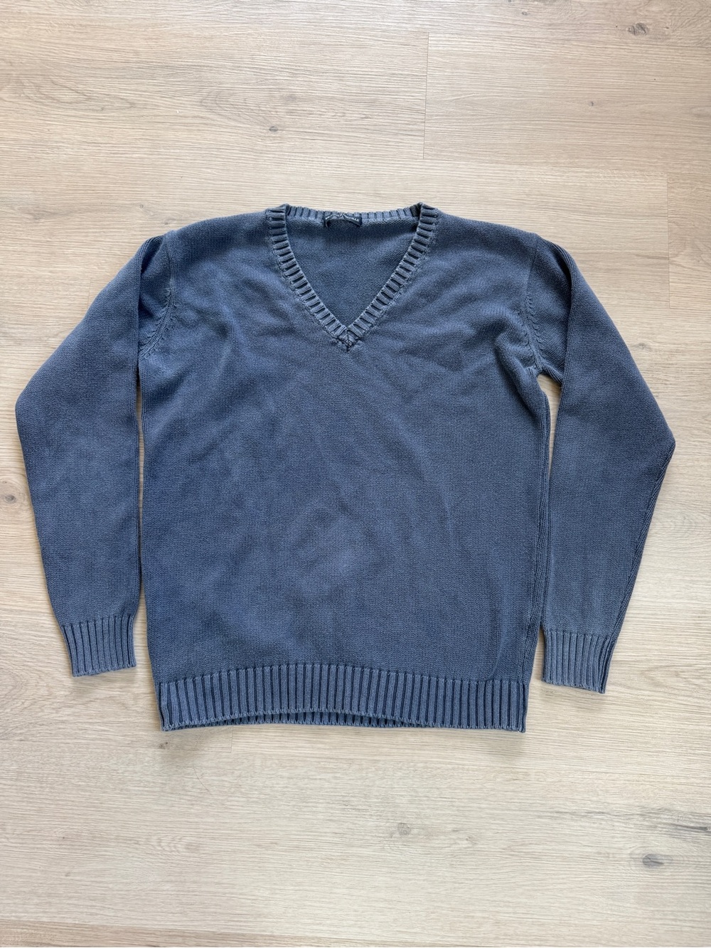 Brandy Melville Italian V-Neck Sweater - Blue Gray